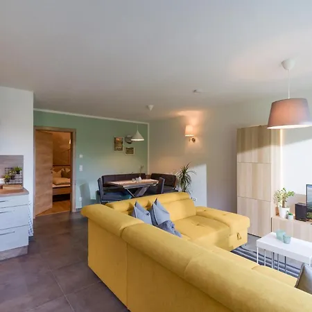 Steixner Apartment *